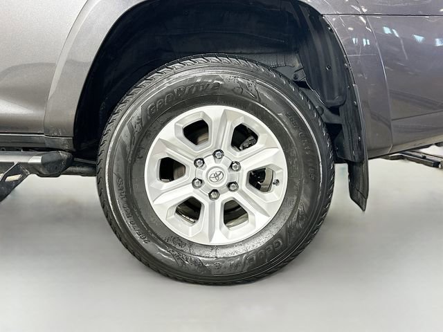 Used 2022 Toyota 4Runner SR5 Premium image 34