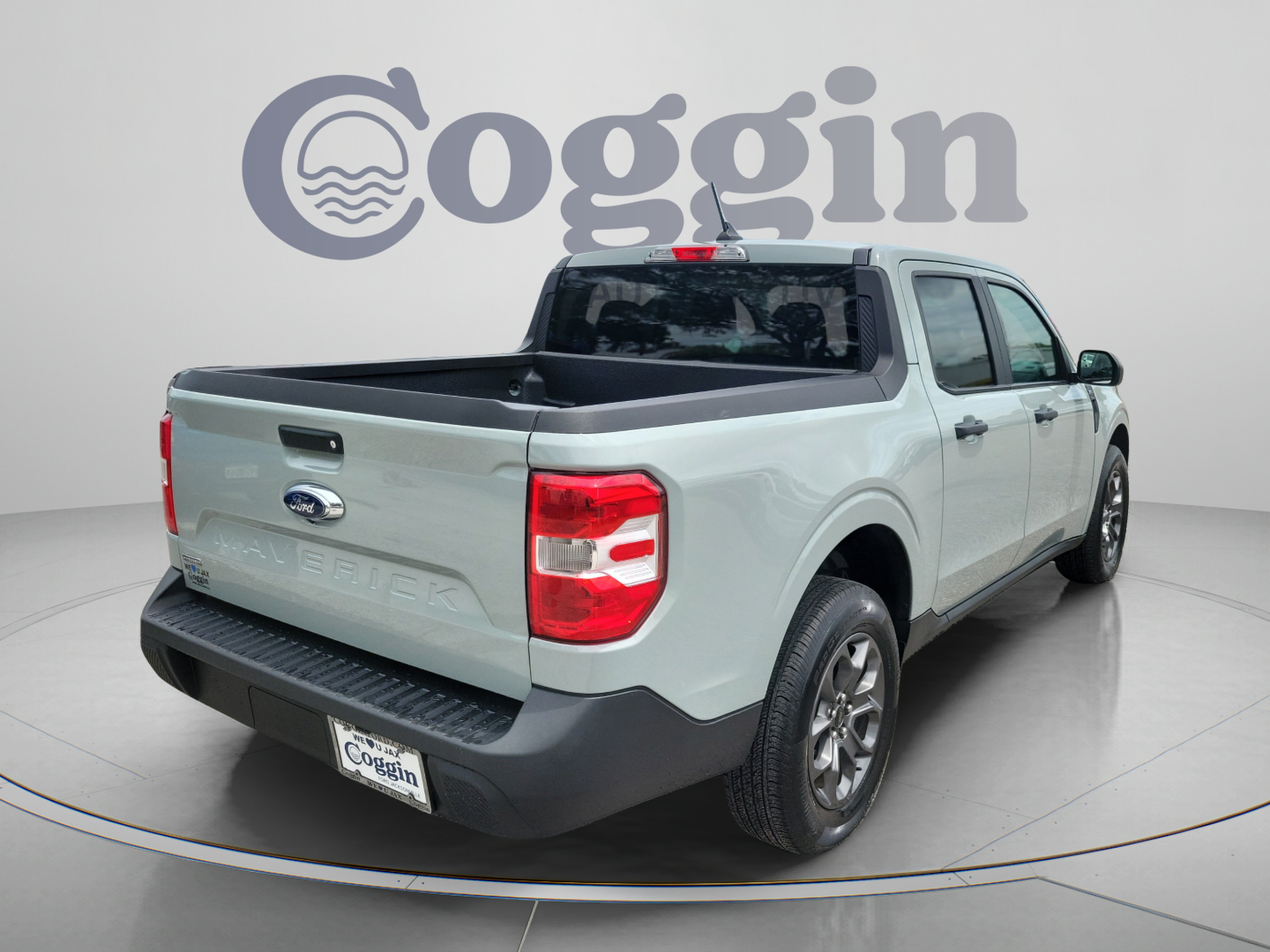 Used 2024 Ford Maverick XLT FWD image 3
