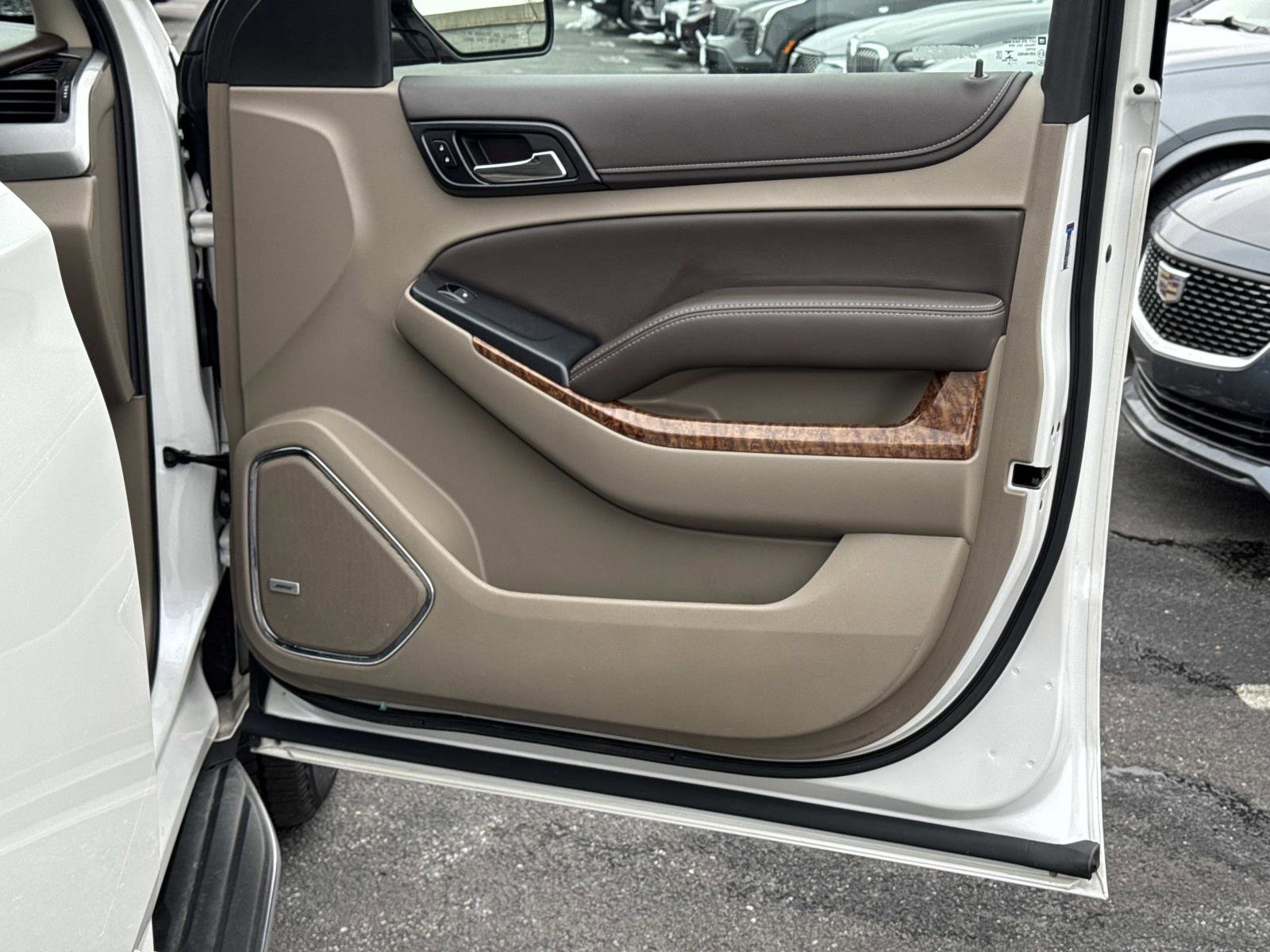 Used 2018 Chevrolet Suburban Premier image 14