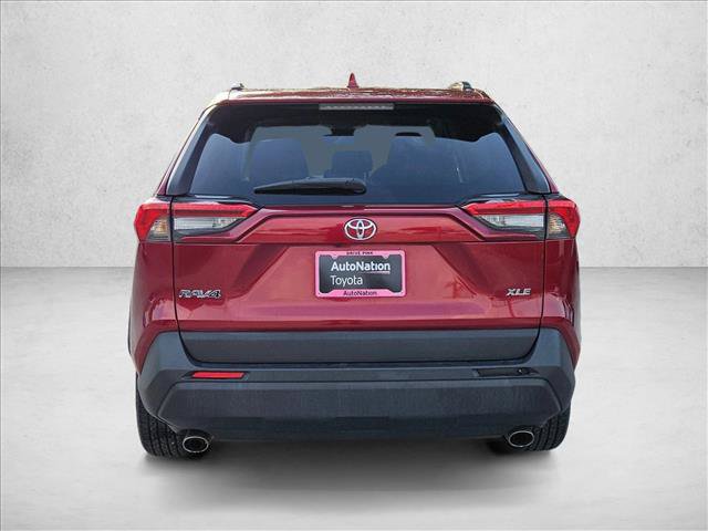 Used 2021 Toyota RAV4 XLE w/ Convenience Package FWD image 7