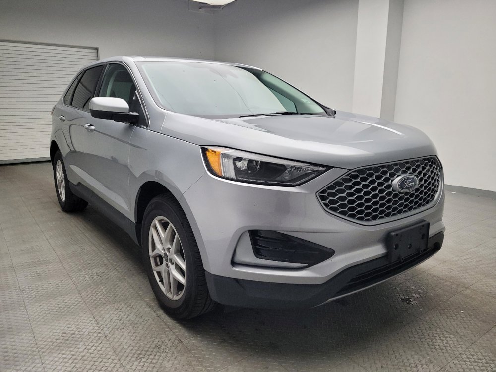 Used 2023 Ford Edge SEL image 13
