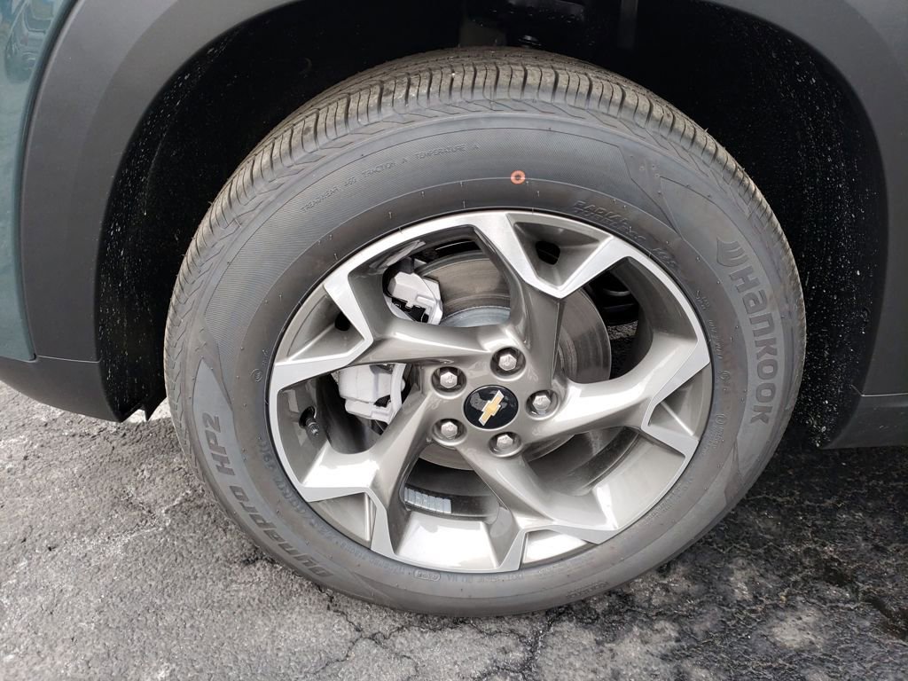 New 2026 Chevrolet Trax LT w/ Sunroof Package image 22