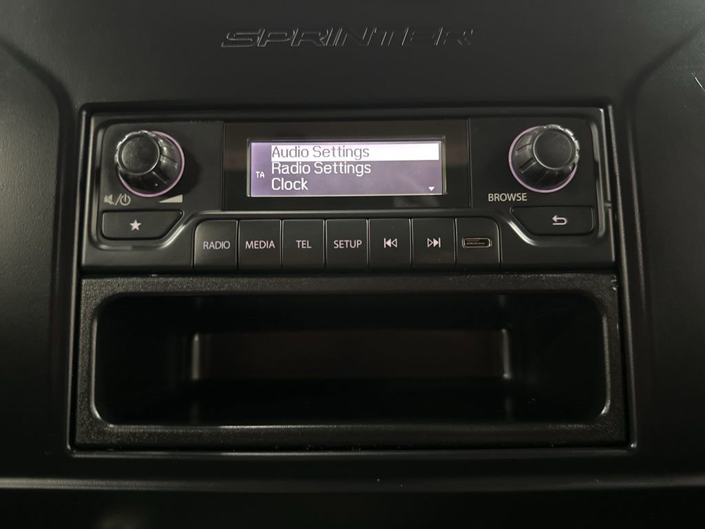 Used 2019 Freightliner Sprinter 144 image 23