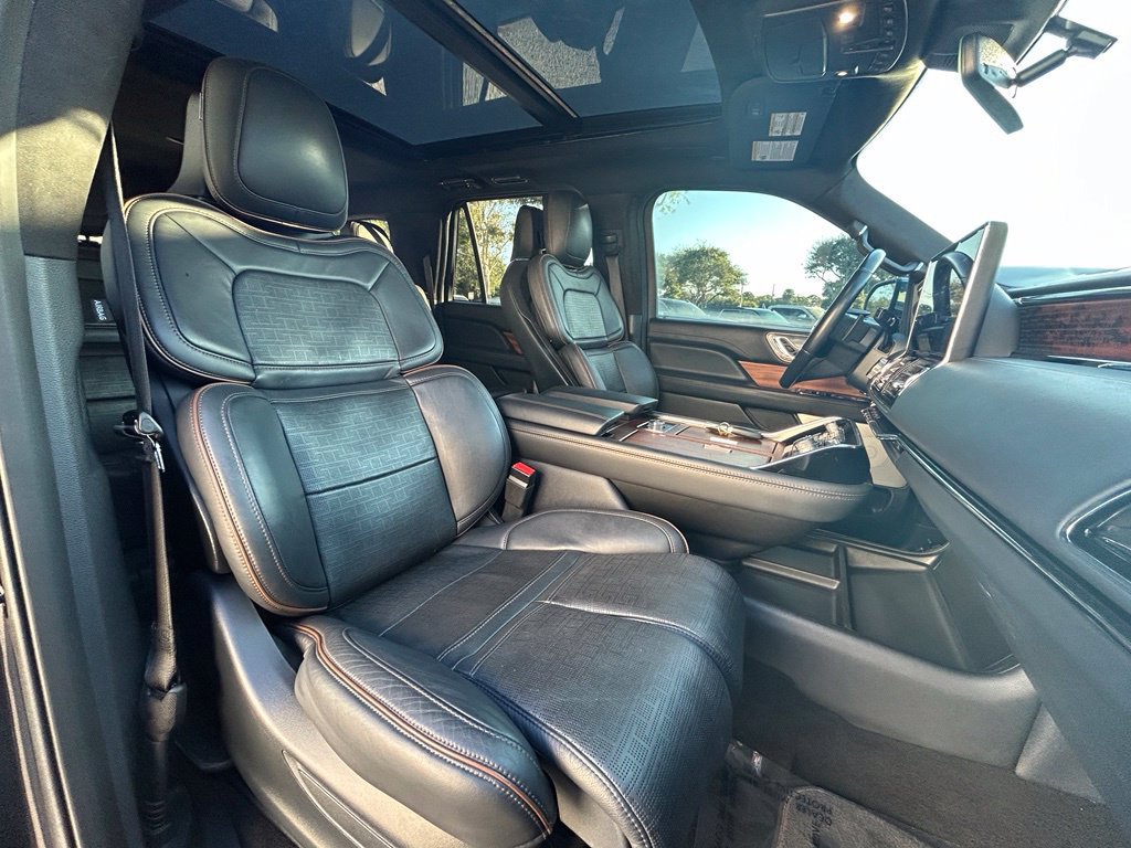 Used 2022 Lincoln Navigator L Black Label AWD/4WD image 26