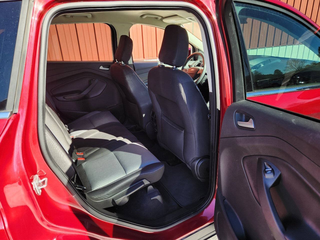 Used 2019 Ford Escape SE AWD/4WD image 15