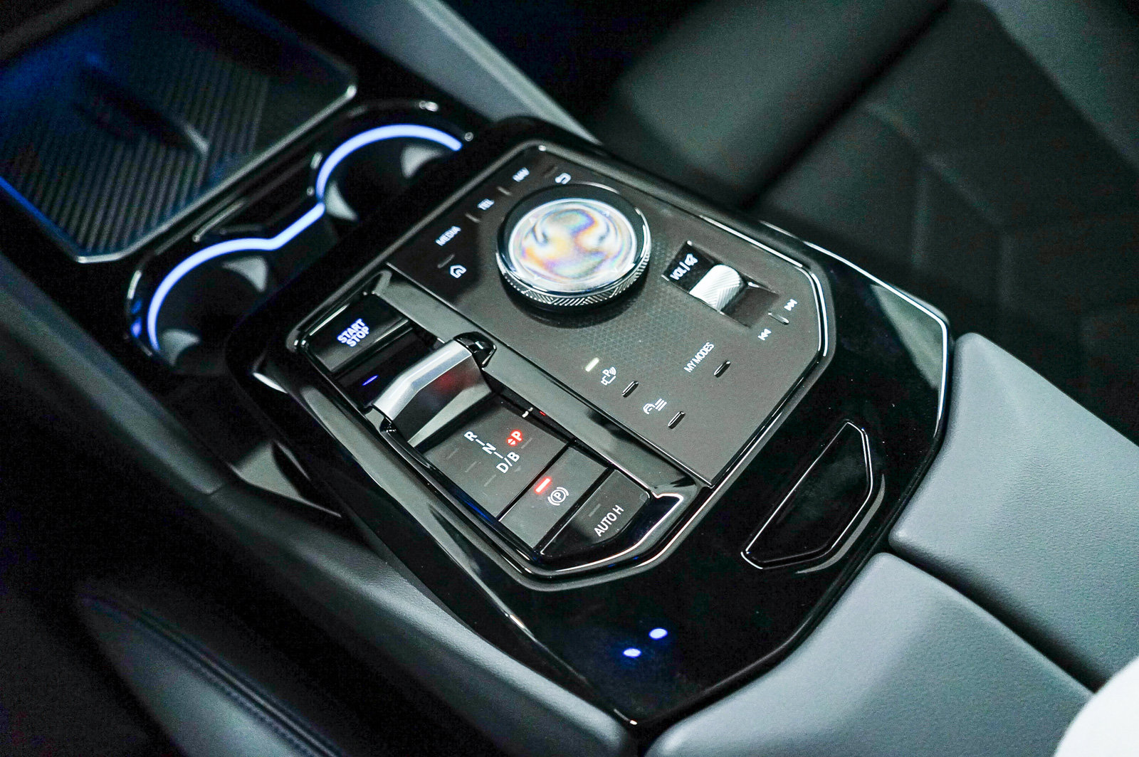 New 2026 BMW i5 M60 AWD/4WD image 23