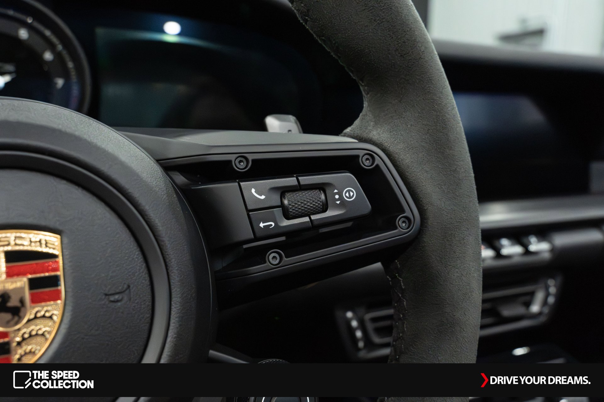 Used 2024 Porsche 911 Targa 4 GTS w/ Premium Package image 29