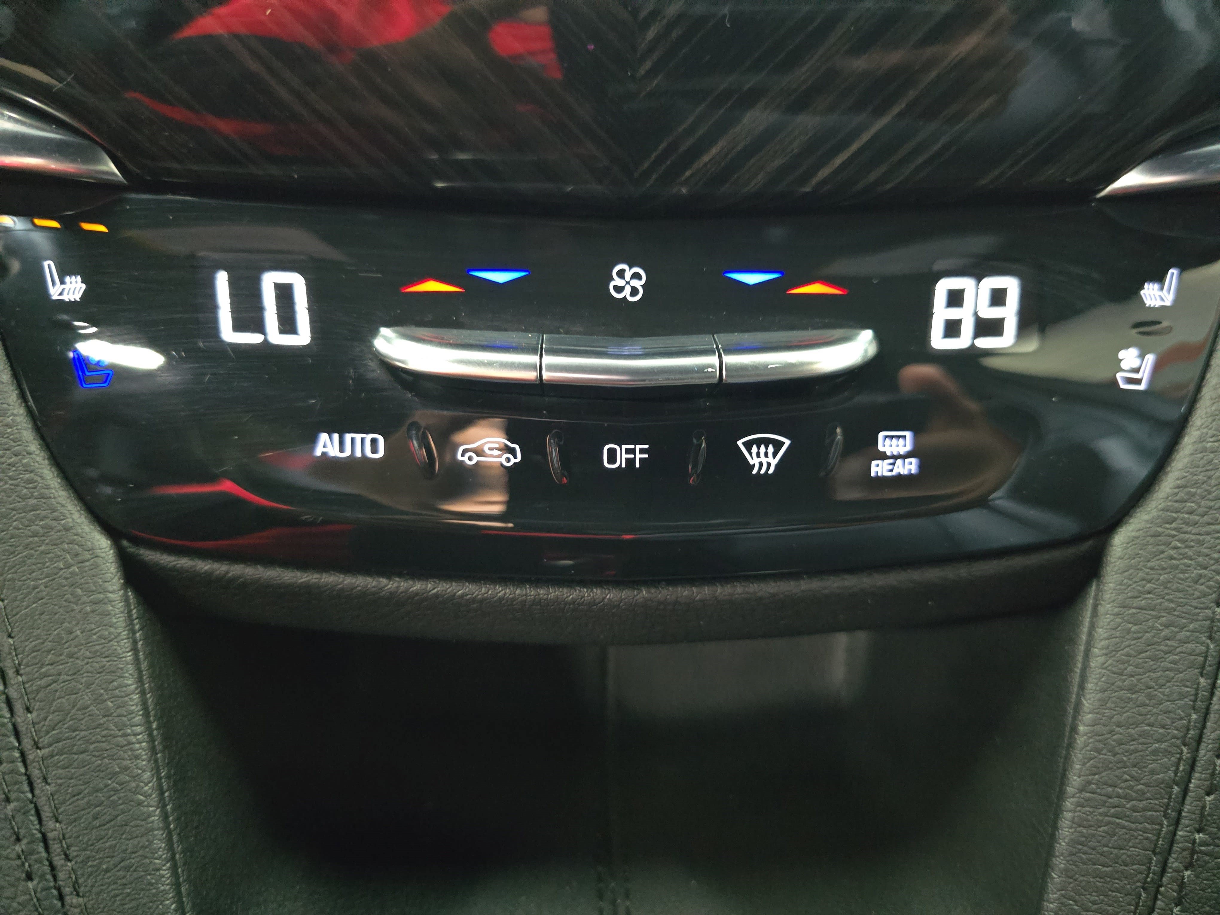 Used 2023 Cadillac XT6 Premium Luxury AWD/4WD image 21
