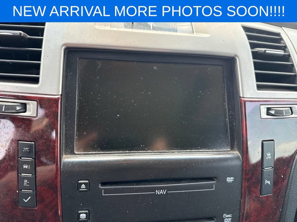 Used 2010 Cadillac Escalade Luxury AWD/4WD image 11