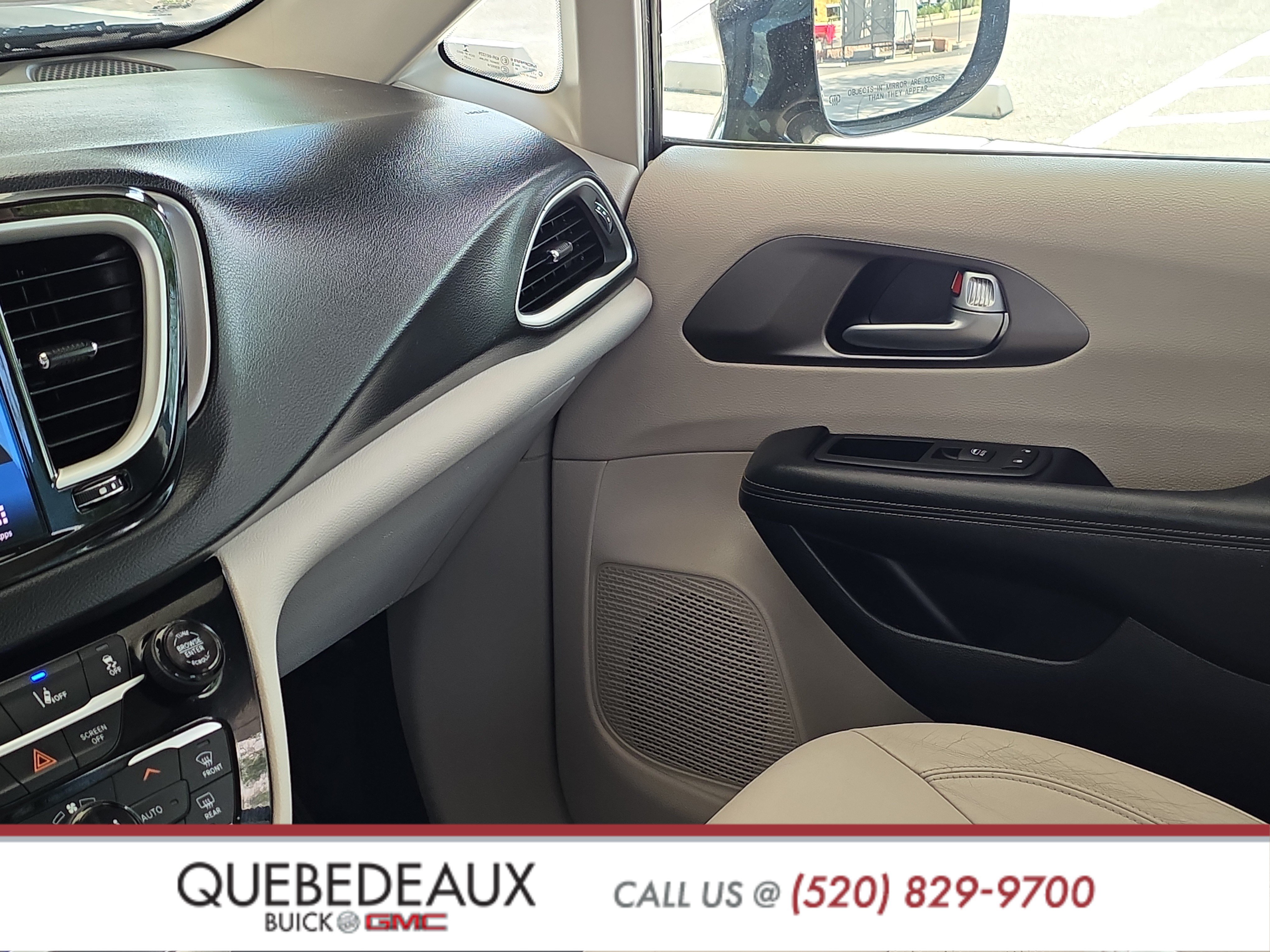 Used 2021 Chrysler Pacifica Touring-L FWD image 20