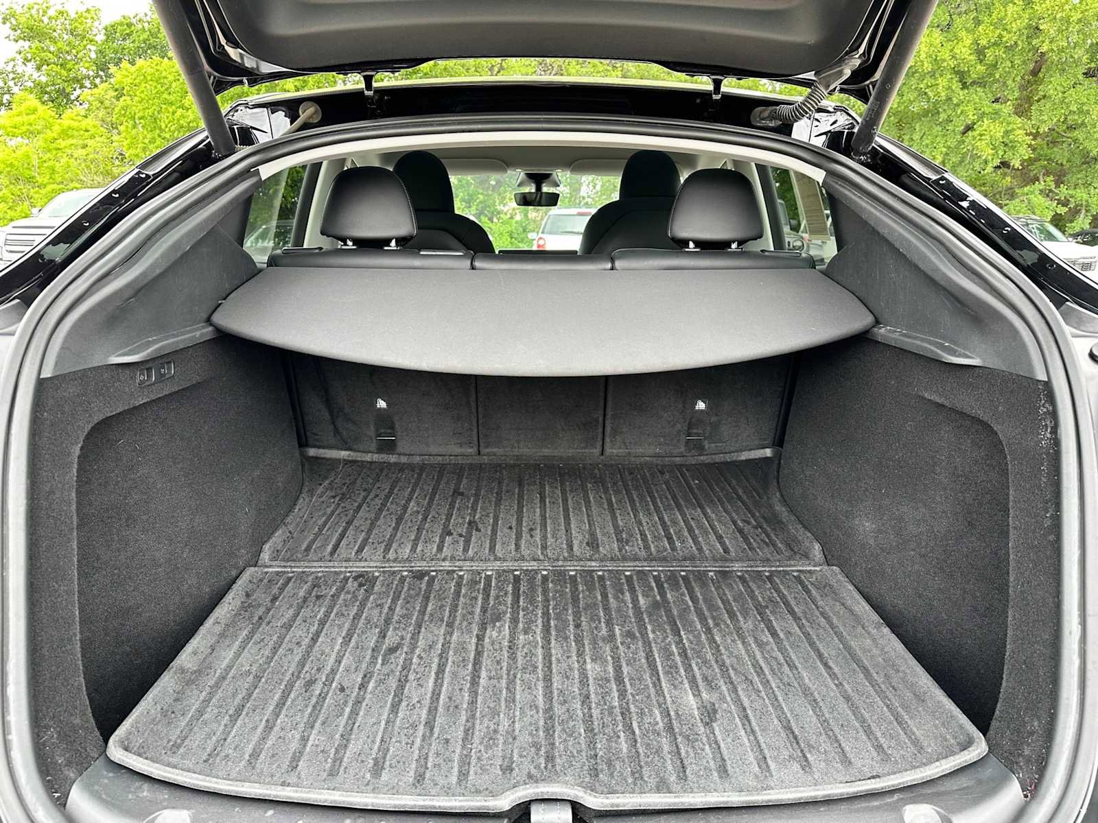 Used 2023 Tesla Model Y Long Range image 24