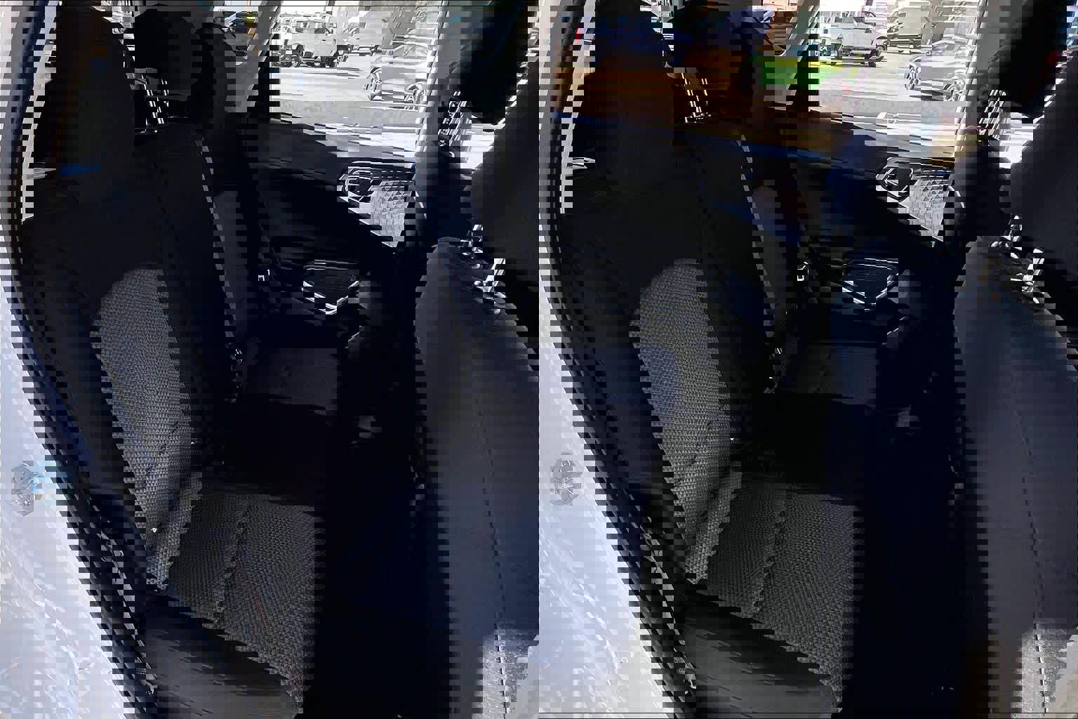 Used 2024 Kia Soul LX w/ Option Group 015 FWD image 19