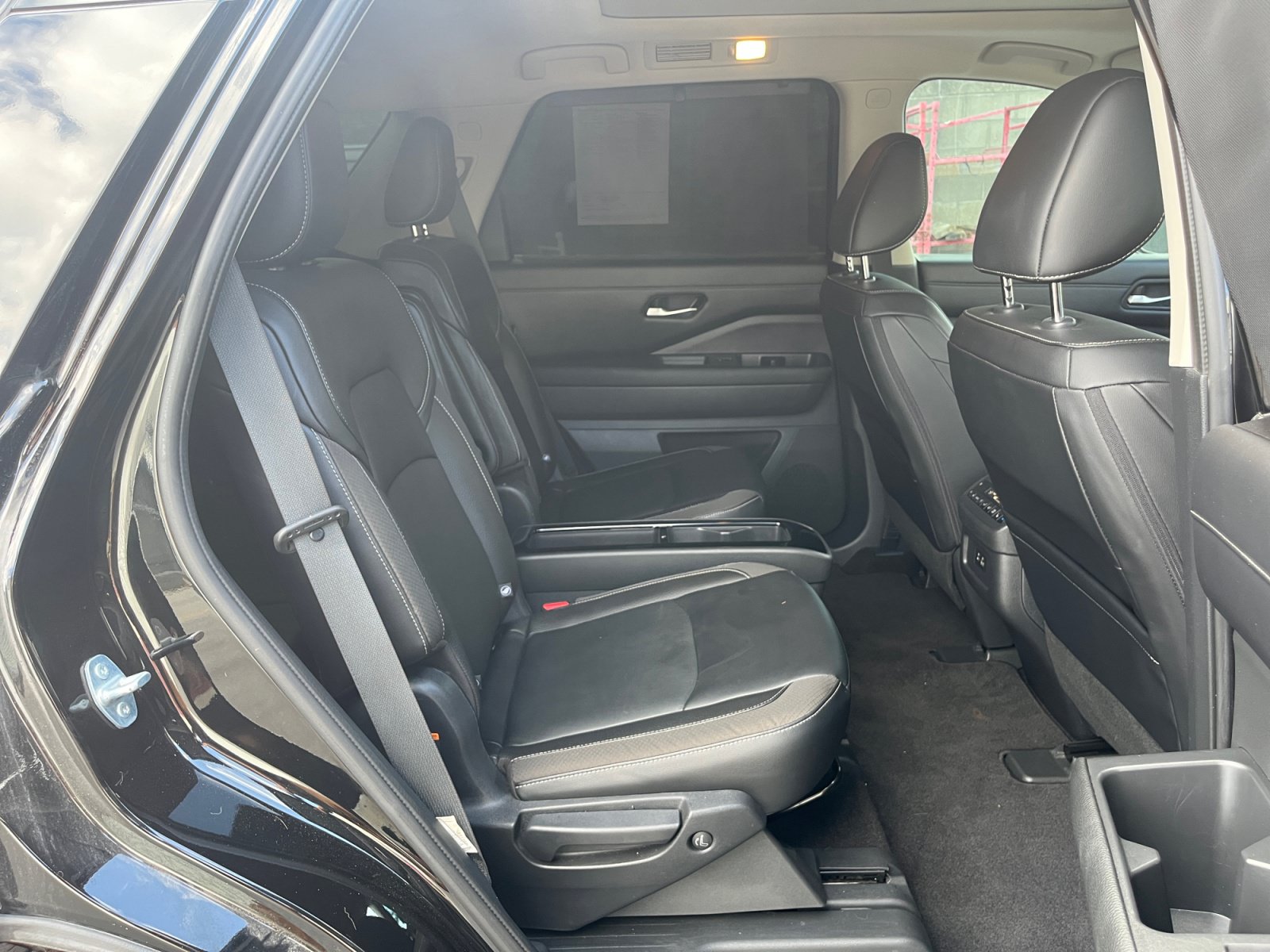 Used 2023 Nissan Pathfinder SL w/ SL Premium Package AWD/4WD image 27