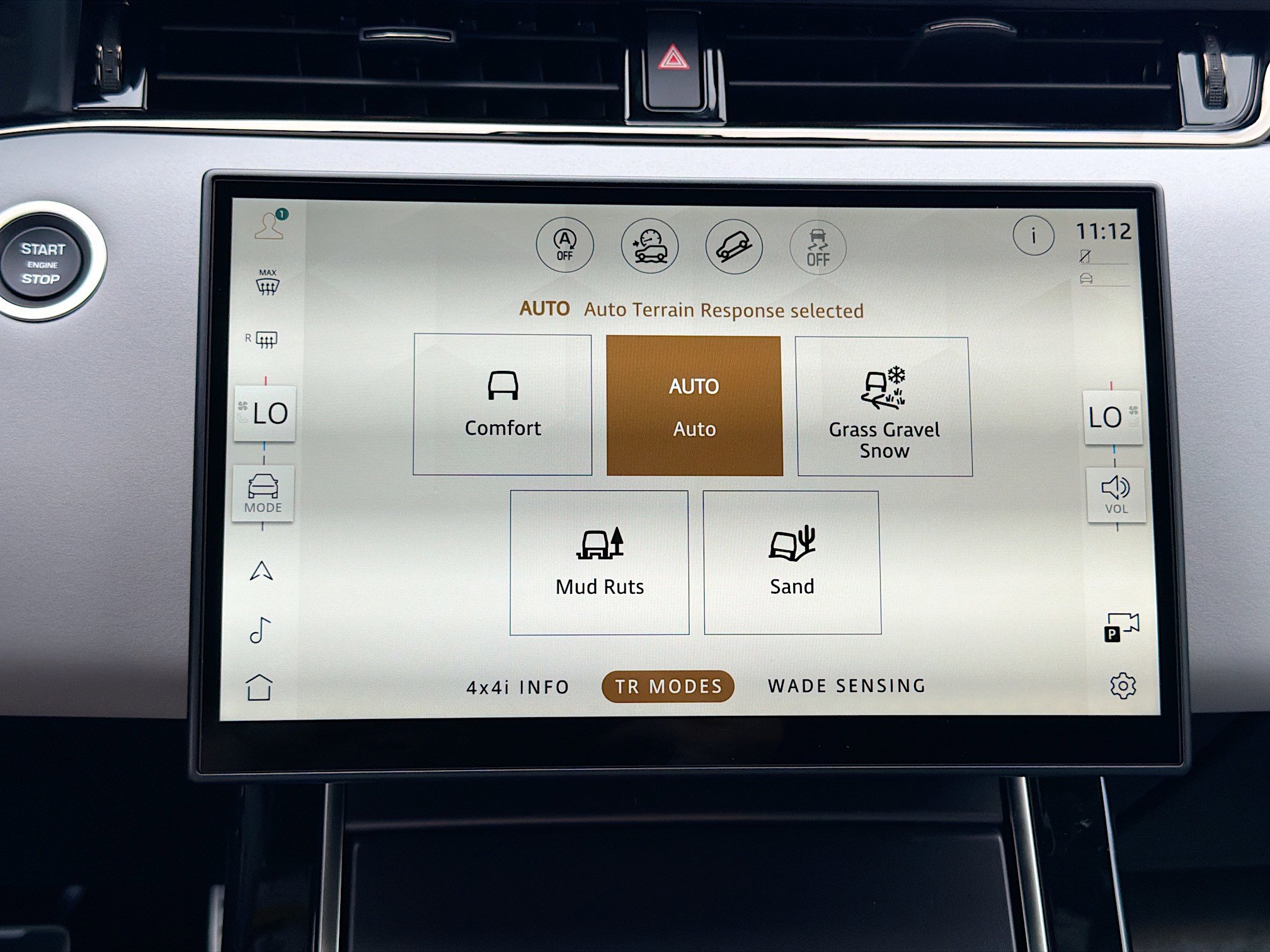 New 2026 Land Rover Range Rover Evoque Dynamic SE AWD/4WD image 30