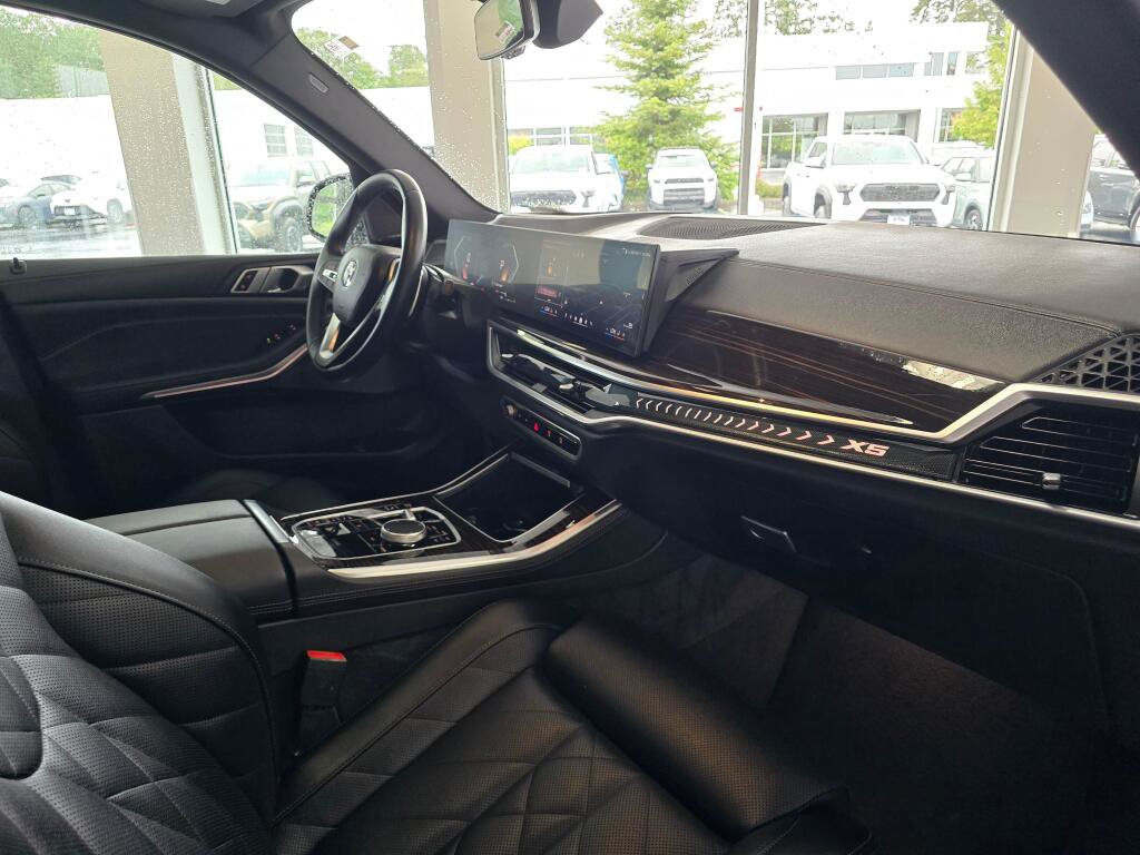 Used 2026 BMW X5 xDrive40i AWD/4WD image 45