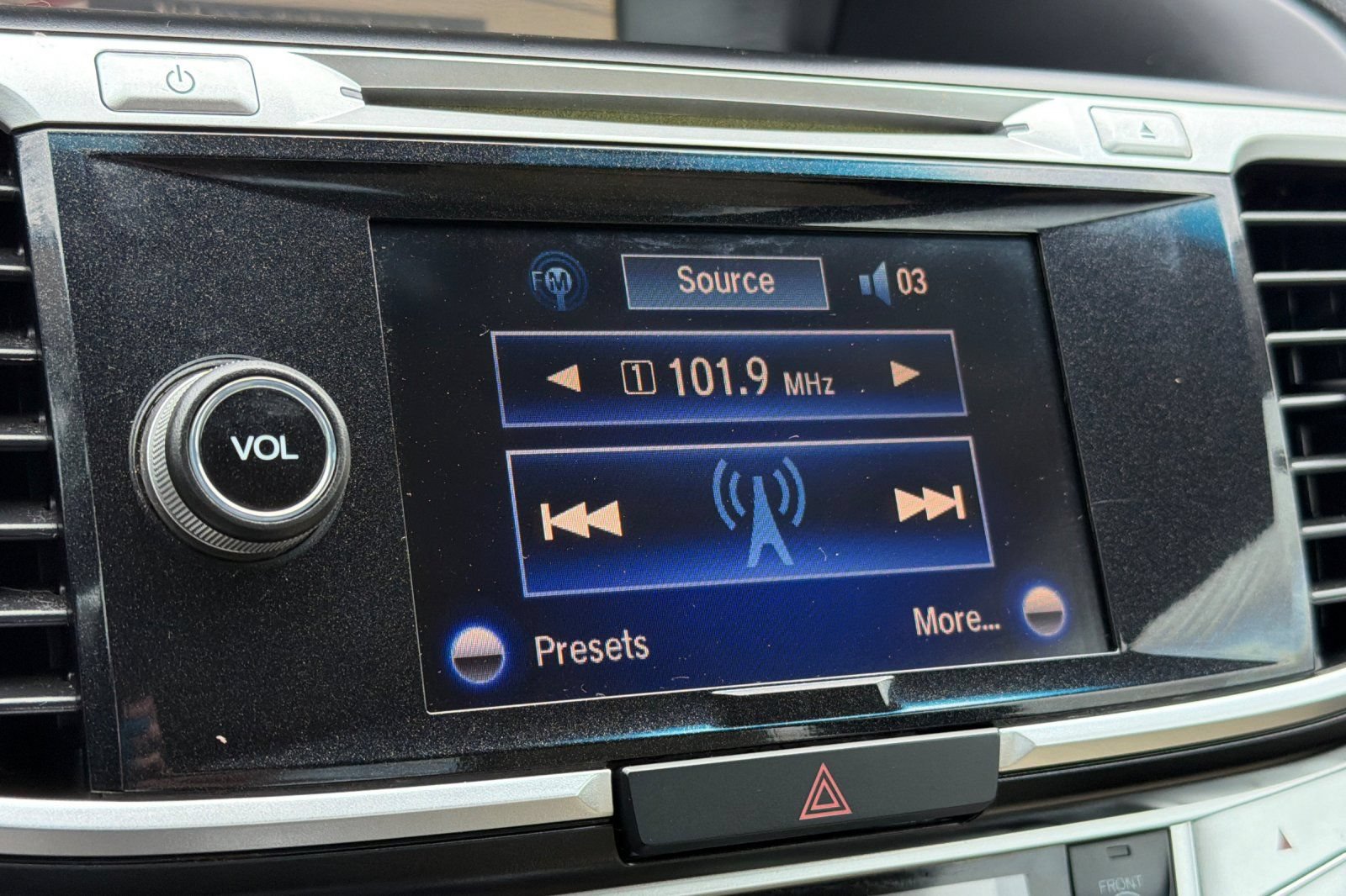 Used 2013 Honda Accord EX-L image 16