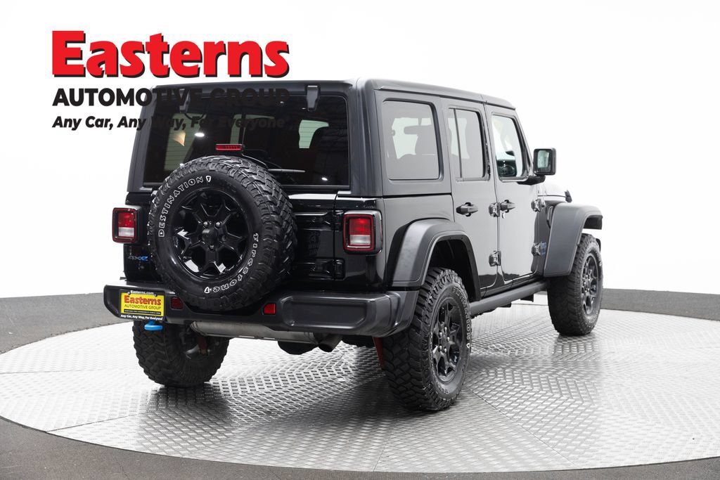 Used 2023 Jeep Wrangler Unlimited w/ Cold Weather Group AWD/4WD image 5