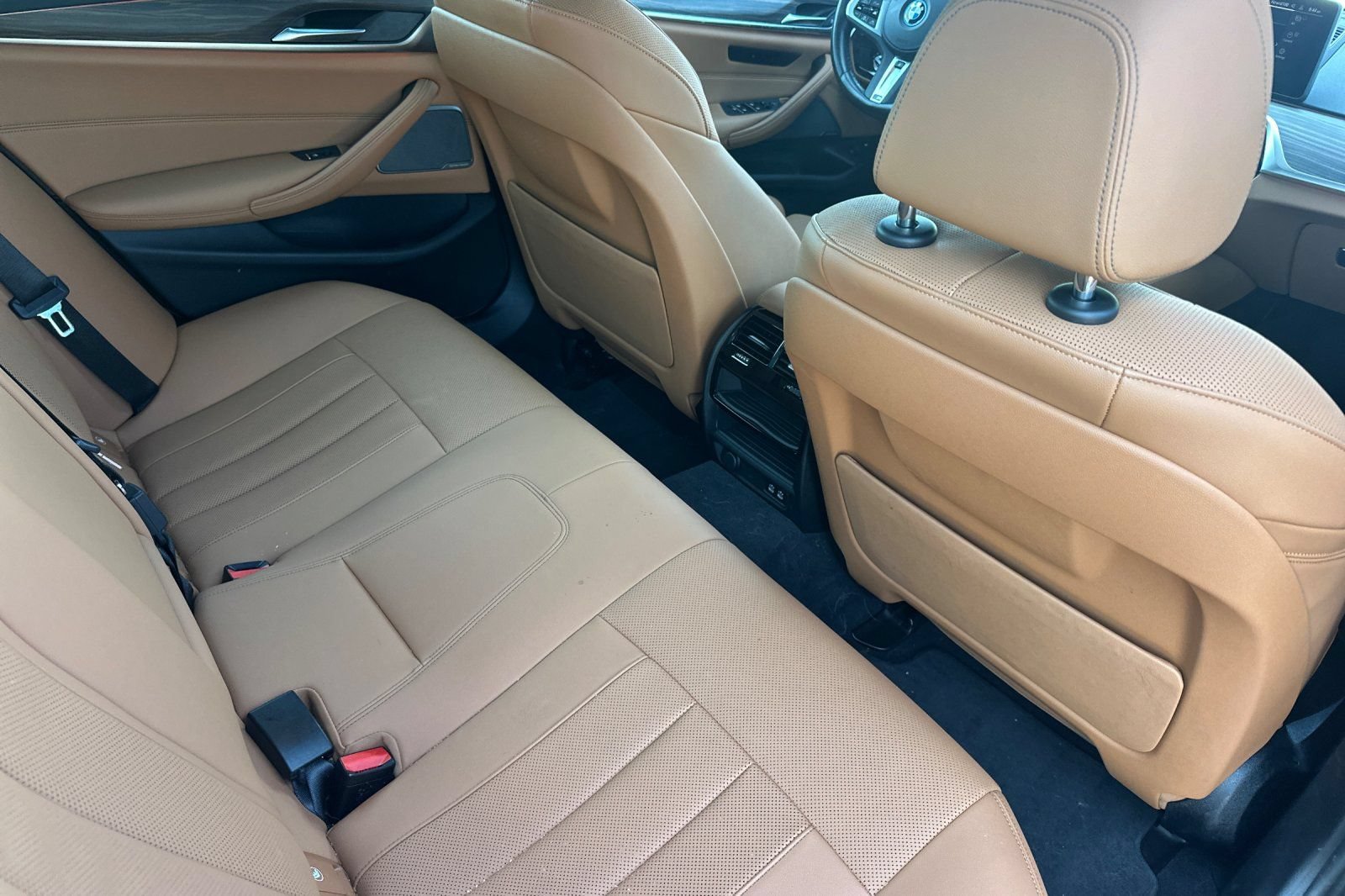 Used 2023 BMW 530e w/ M Sport Package RWD image 17