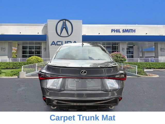 Used 2021 Lexus IS 350 F Sport RWD image 9