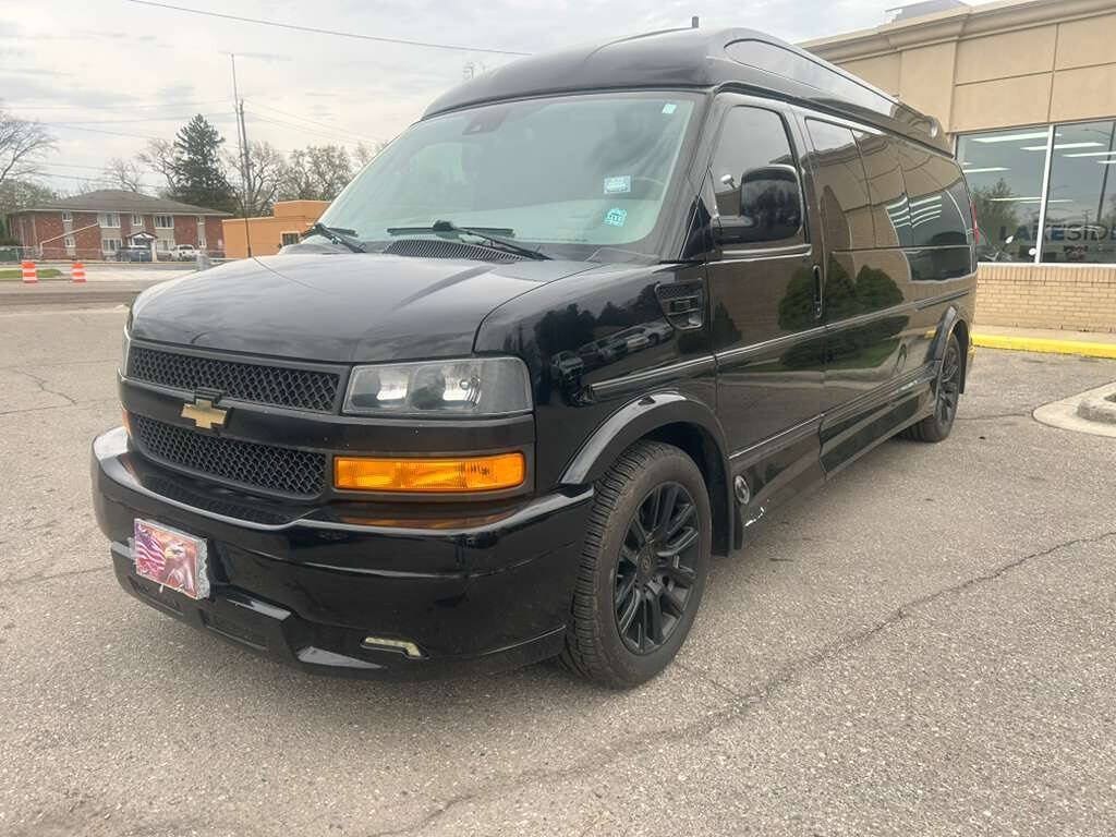 Used 2019 Chevrolet Express 2500 Extended w/ Enhanced Convenience Package