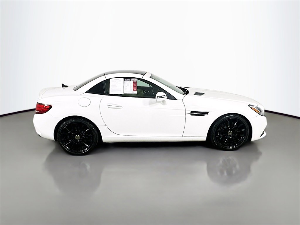 Used 2020 Mercedes-Benz SLC 300 image 7