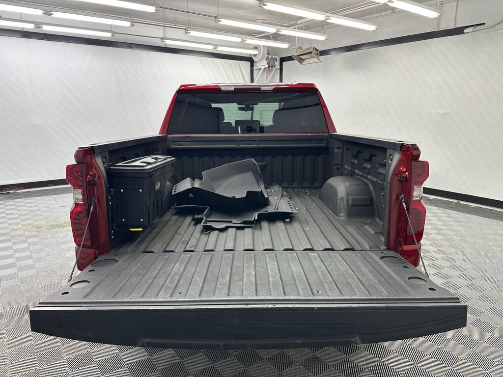 Used 2021 Chevrolet Silverado 1500 LT AWD/4WD image 19