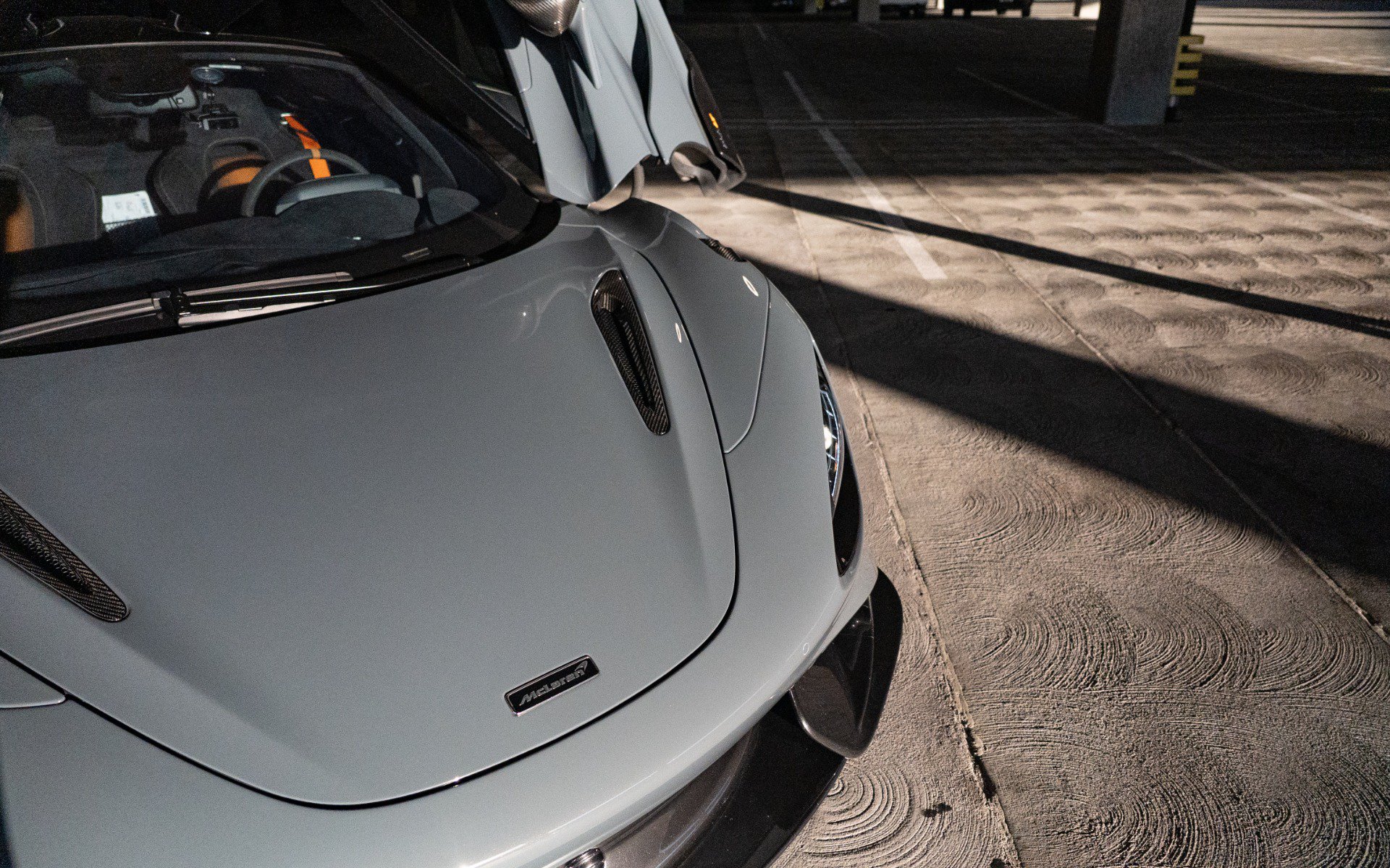 Used 2021 McLaren 765LT RWD image 23