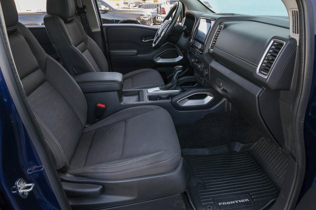 Used 2022 Nissan Frontier SV image 31
