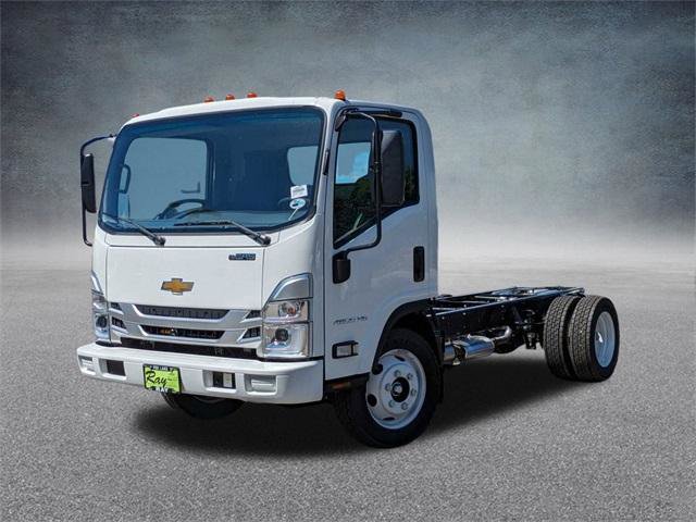 New 2025 Chevrolet Low Cab Forward image 8