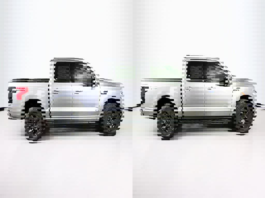 New 2025 Ford F150 Lightning Lariat AWD/4WD image 25