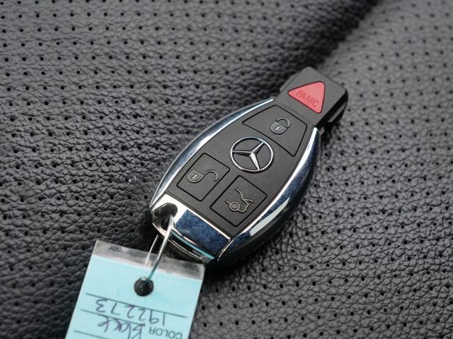 Used 2019 Mercedes-Benz GLC 300 4MATIC image 34