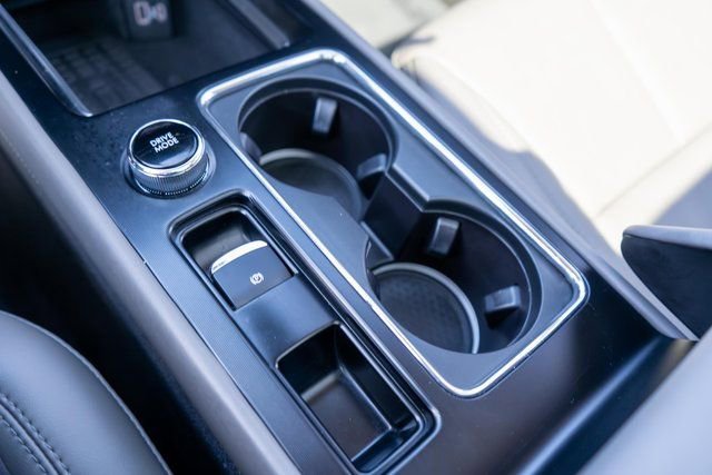 Used 2025 Lincoln Corsair Reserve w/ Jet Appearance Package image 34