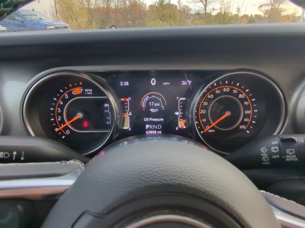 Used 2019 Jeep Wrangler Unlimited Sahara image 18