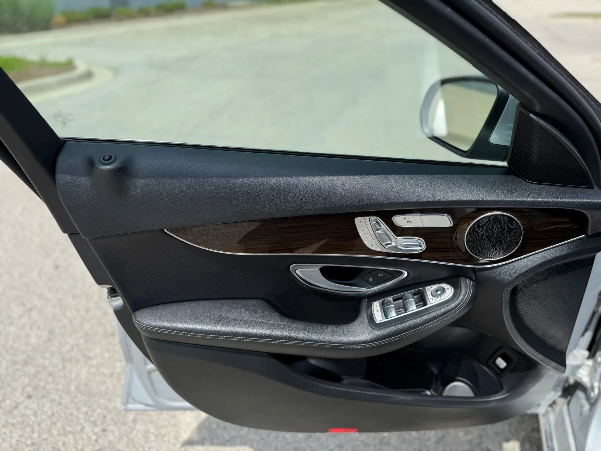 Used 2018 Mercedes-Benz C 300 4MATIC Sedan image 19