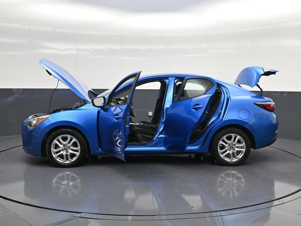 Used 2016 Scion iA FWD image 40