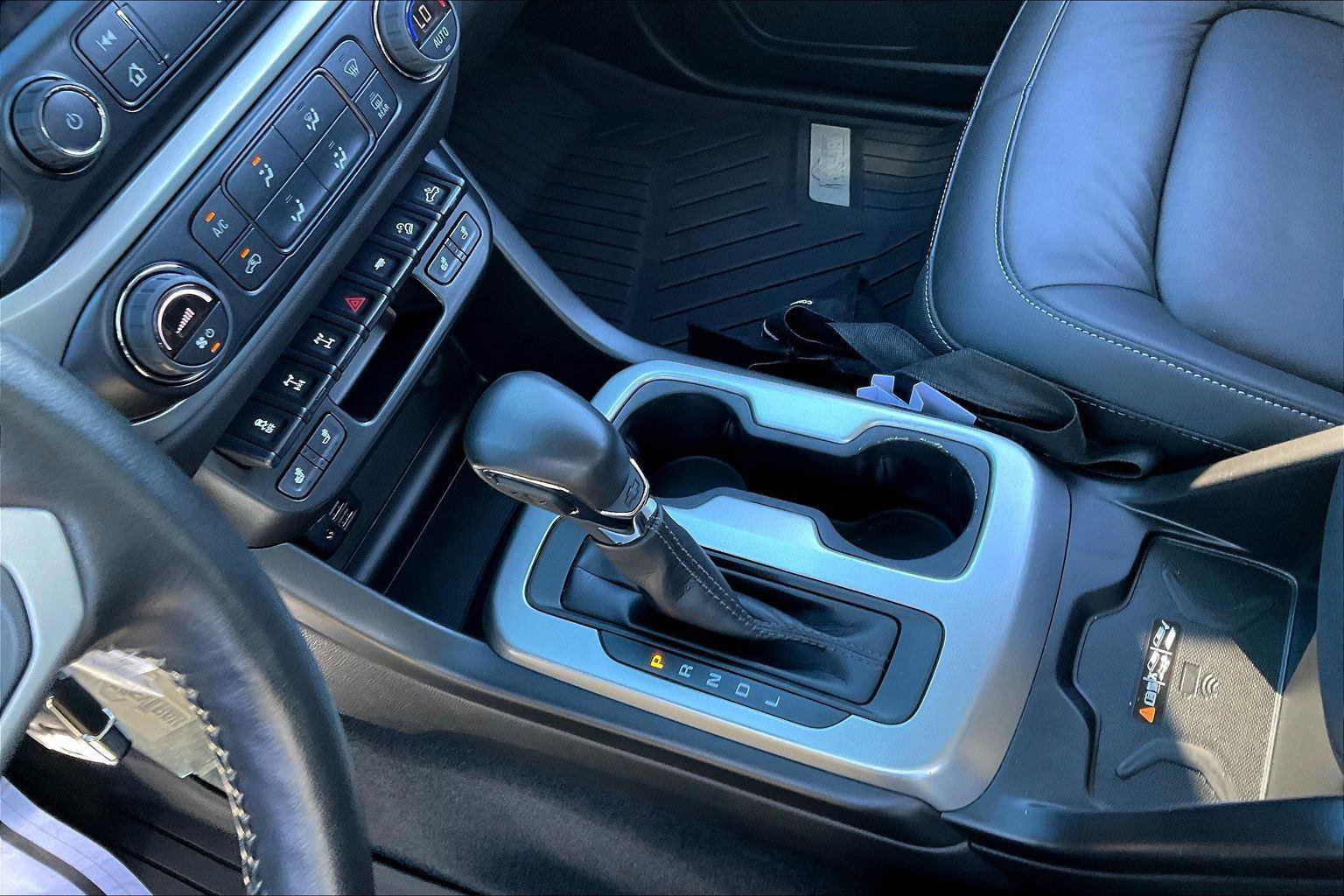 Used 2022 Chevrolet Colorado ZR2 w/ Colorado ZR2 Bison Edition image 14