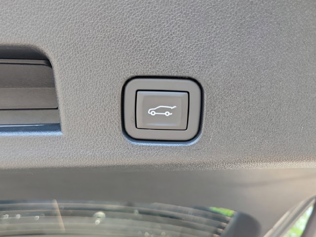 New 2026 GMC Acadia Elevation w/ Elevation Premium Package AWD/4WD image 7