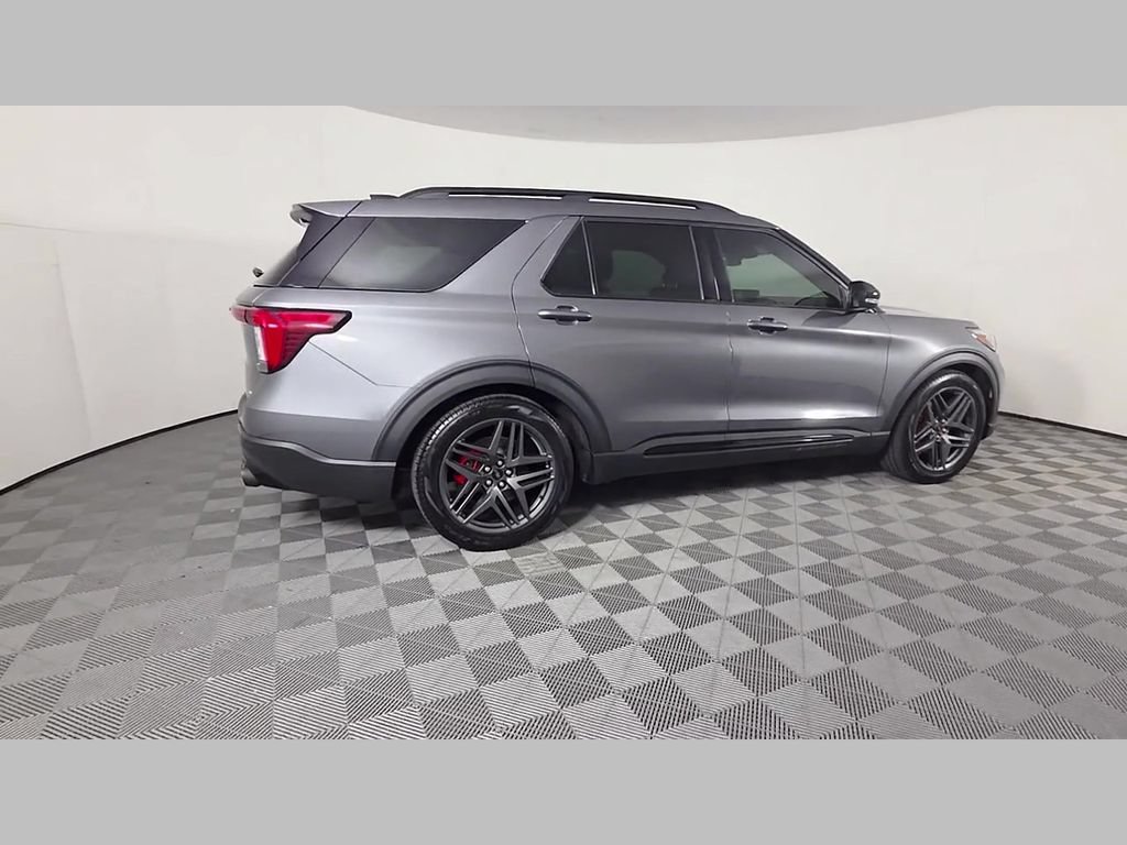 Used 2025 Ford Explorer ST w/ Sun And Sound Package AWD/4WD image 38