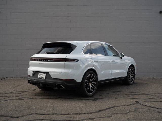 Certified 2024 Porsche Cayenne image 7