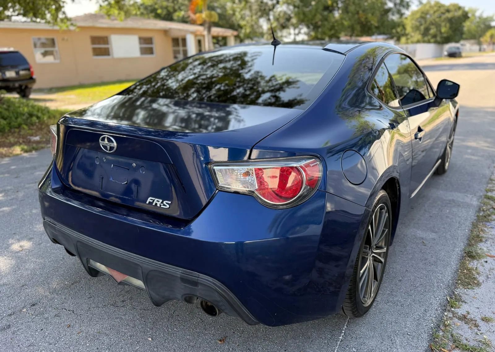 Used 2013 Scion FR-S RWD image 7