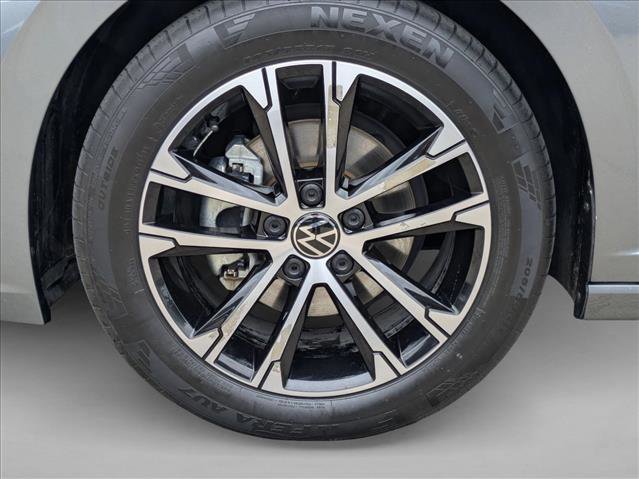 Used 2024 Volkswagen Jetta Sport image 22