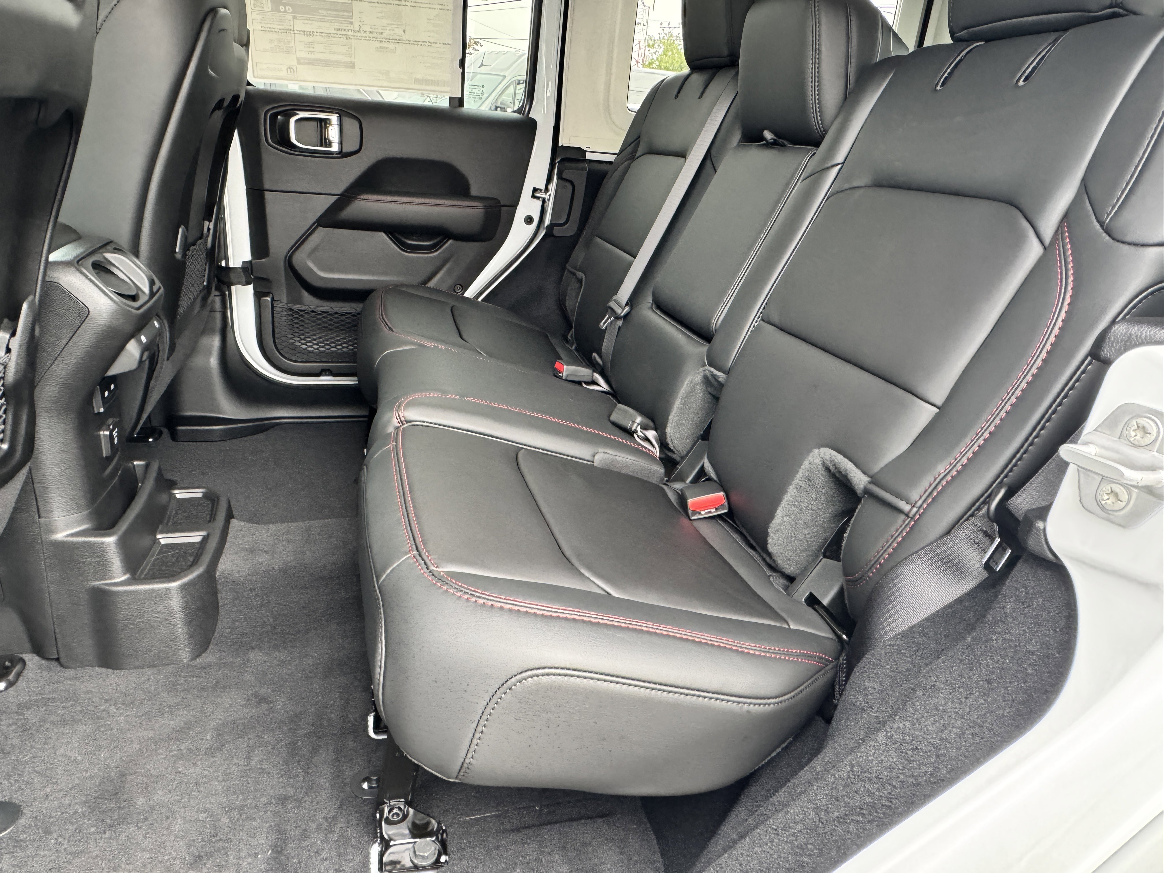 New 2025 Jeep Wrangler Unlimited Rubicon image 34