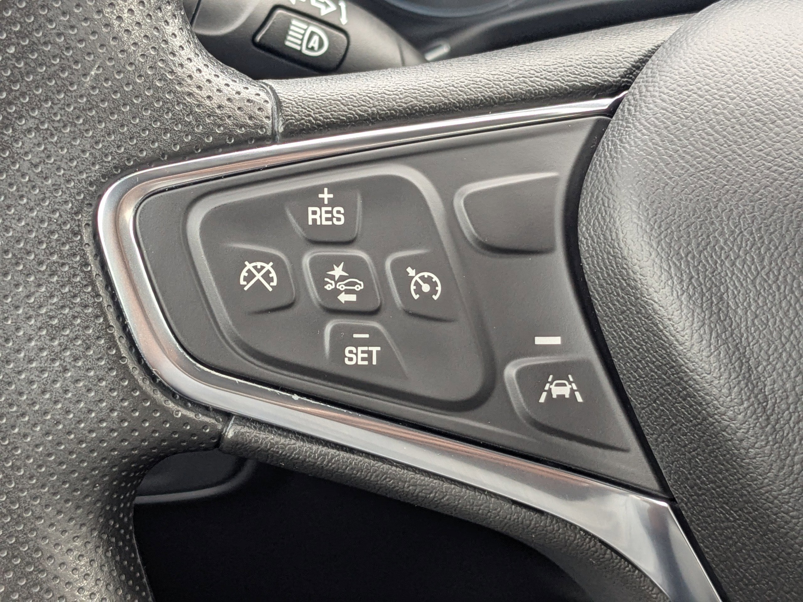 Used 2024 Chevrolet Equinox LS w/ LS Convenience Package image 24