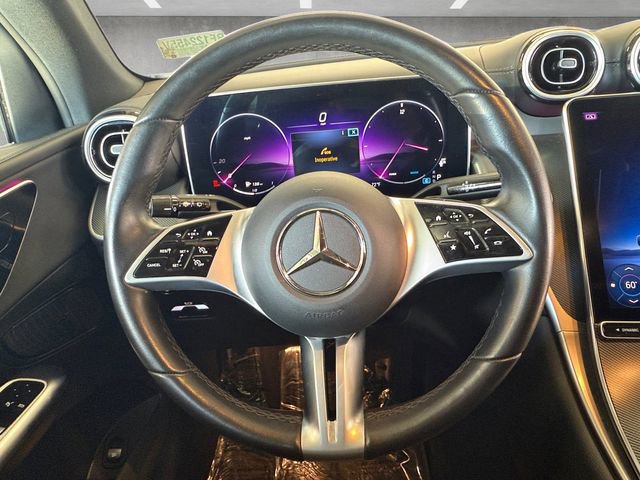 Used 2024 Mercedes-Benz GLC 300 image 21