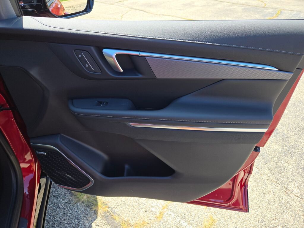 New 2026 Buick Enclave Sport Touring w/ Power Package image 6