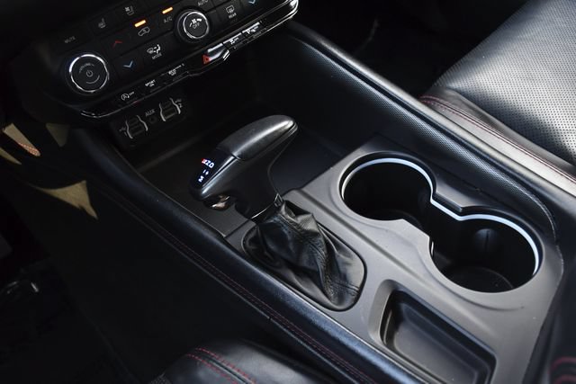 Used 2024 Dodge Durango GT RWD image 12