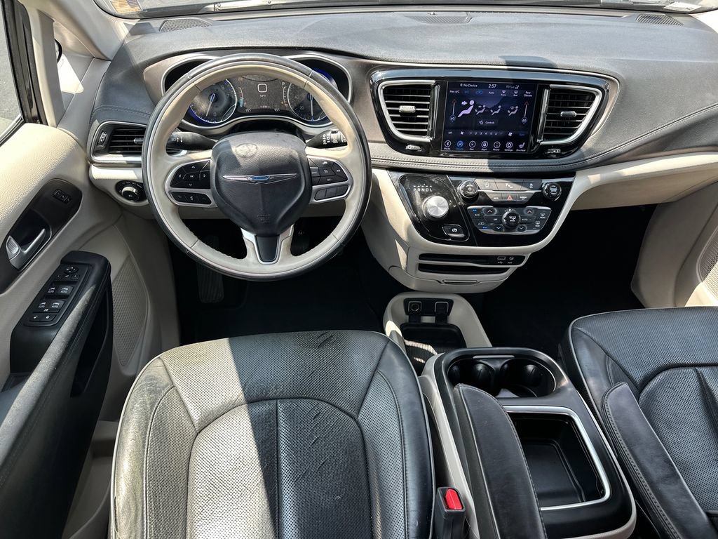 Used 2019 Chrysler Pacifica Limited FWD image 22
