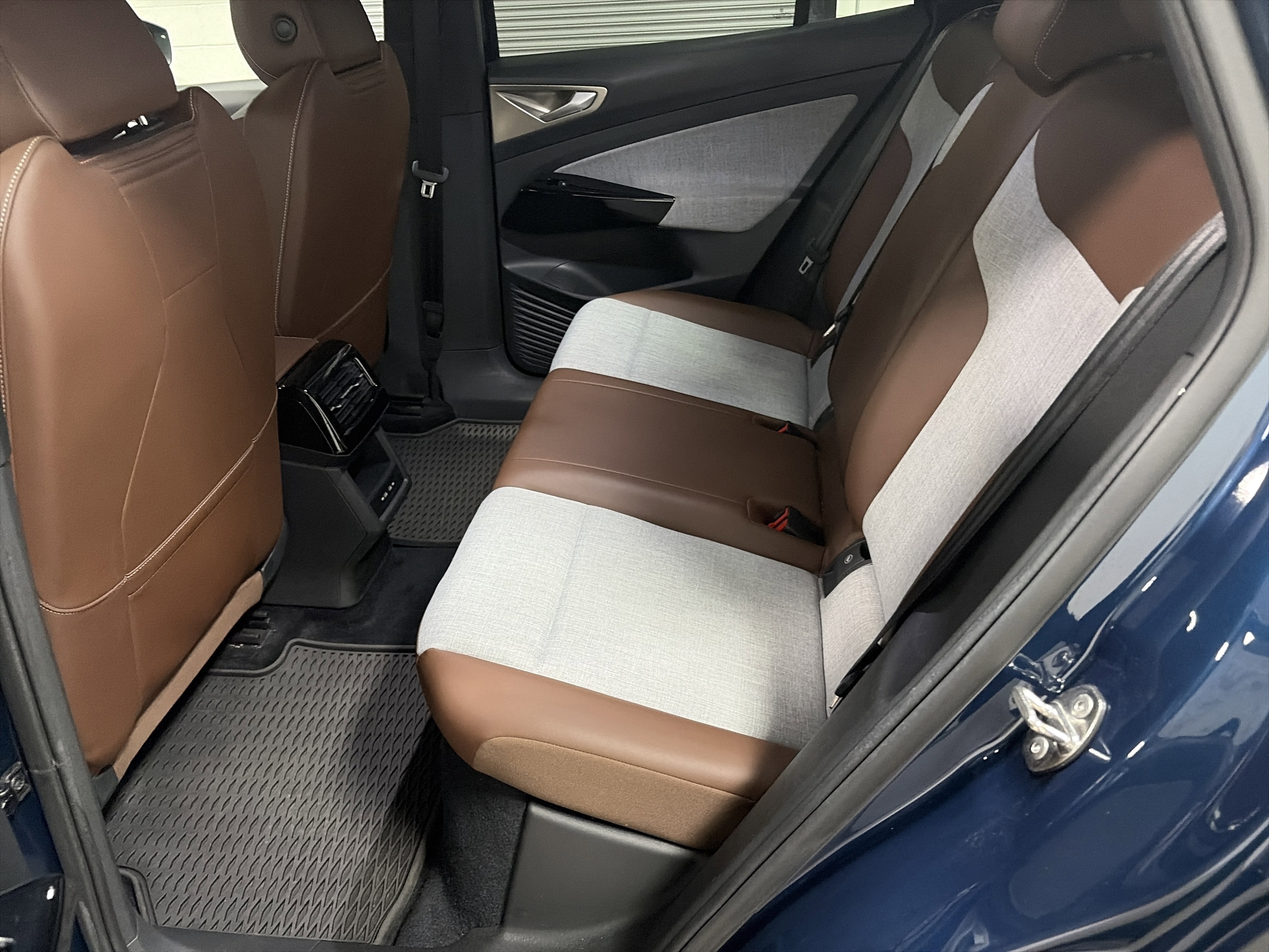 Certified 2023 Volkswagen ID.4 2WD image 25