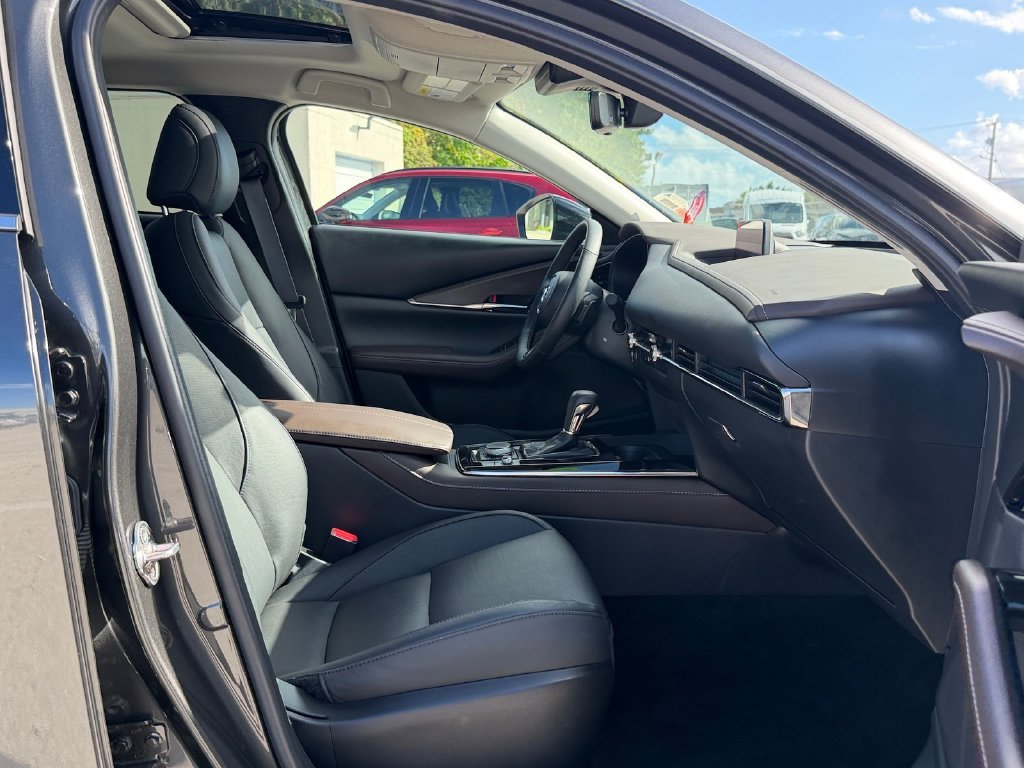 Certified 2023 MAZDA CX-30 2.5 Turbo w/ Premium Plus Pkg AWD/4WD image 18