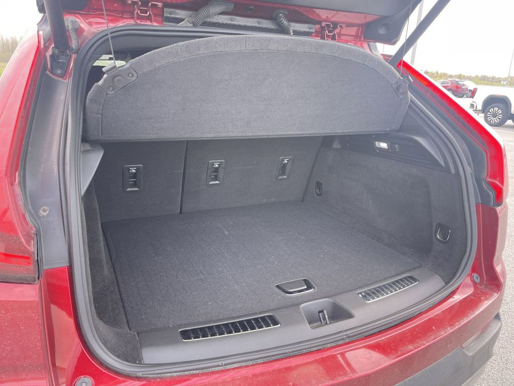 Used 2023 Cadillac XT4 Premium Luxury image 15